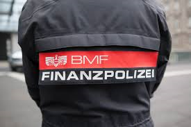 Mitarbeiter der Finanzpolizei Quelle: BMF